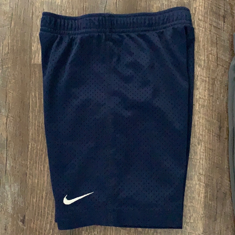 Boys Nike mesh shorts